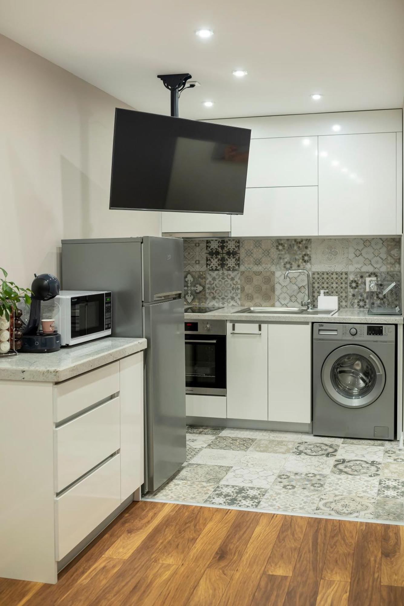 Mdm Apartment City Center Felicita Deluxe Ruse Bagian luar foto