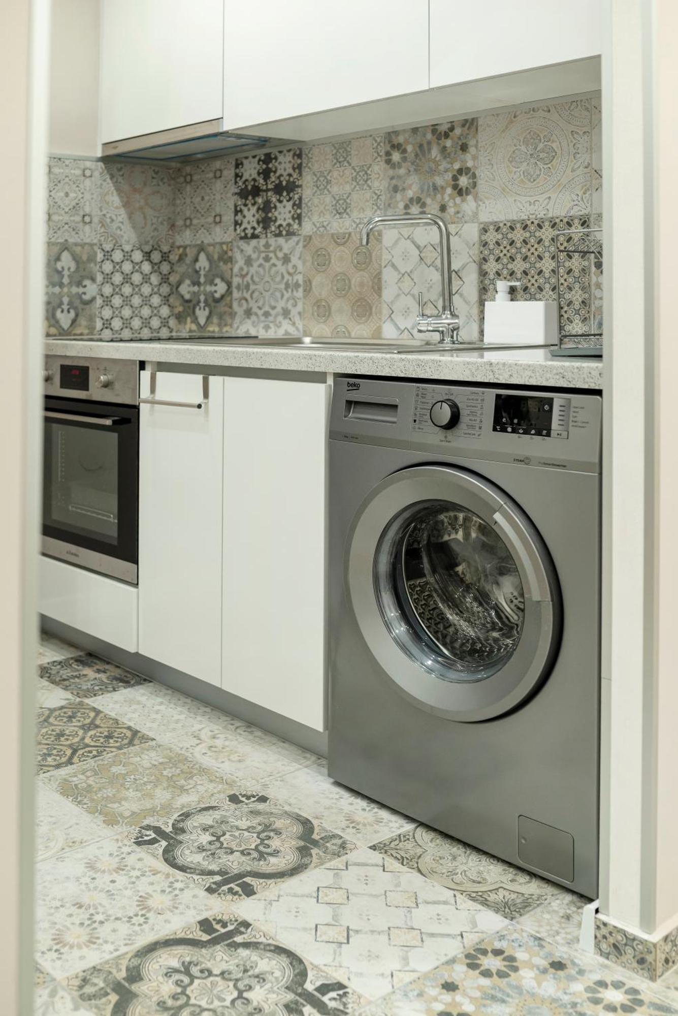 Mdm Apartment City Center Felicita Deluxe Ruse Bagian luar foto